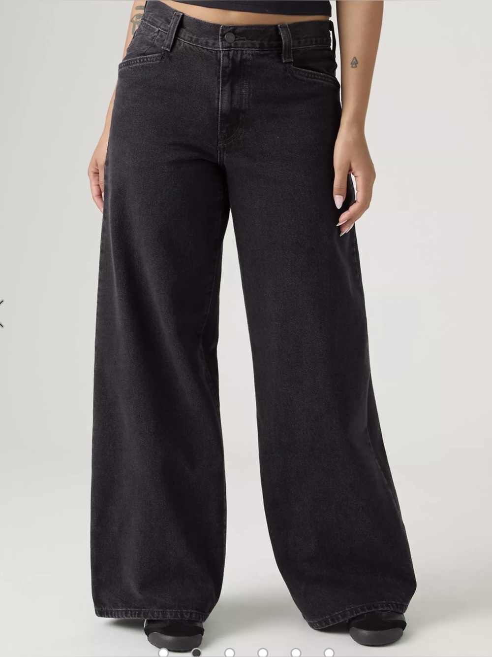 Levi’s NWT Women’s ‘94 Baggy Wide Leg Black Jeans Size 32x31 - Picture 3 of 8